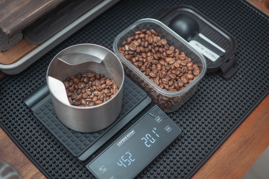 Digital scale for weighing soap ingredients and water amounts