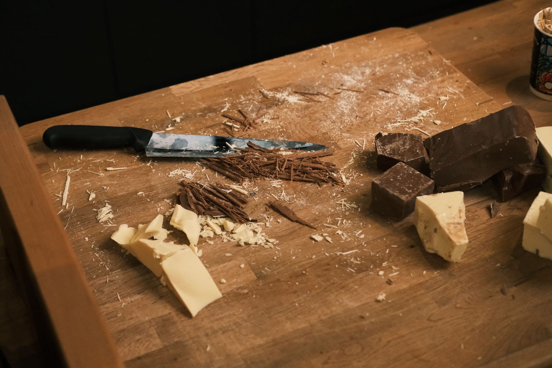How to Cut Soap Bars Evenly: Tools, Timing, and Pro Techniques
