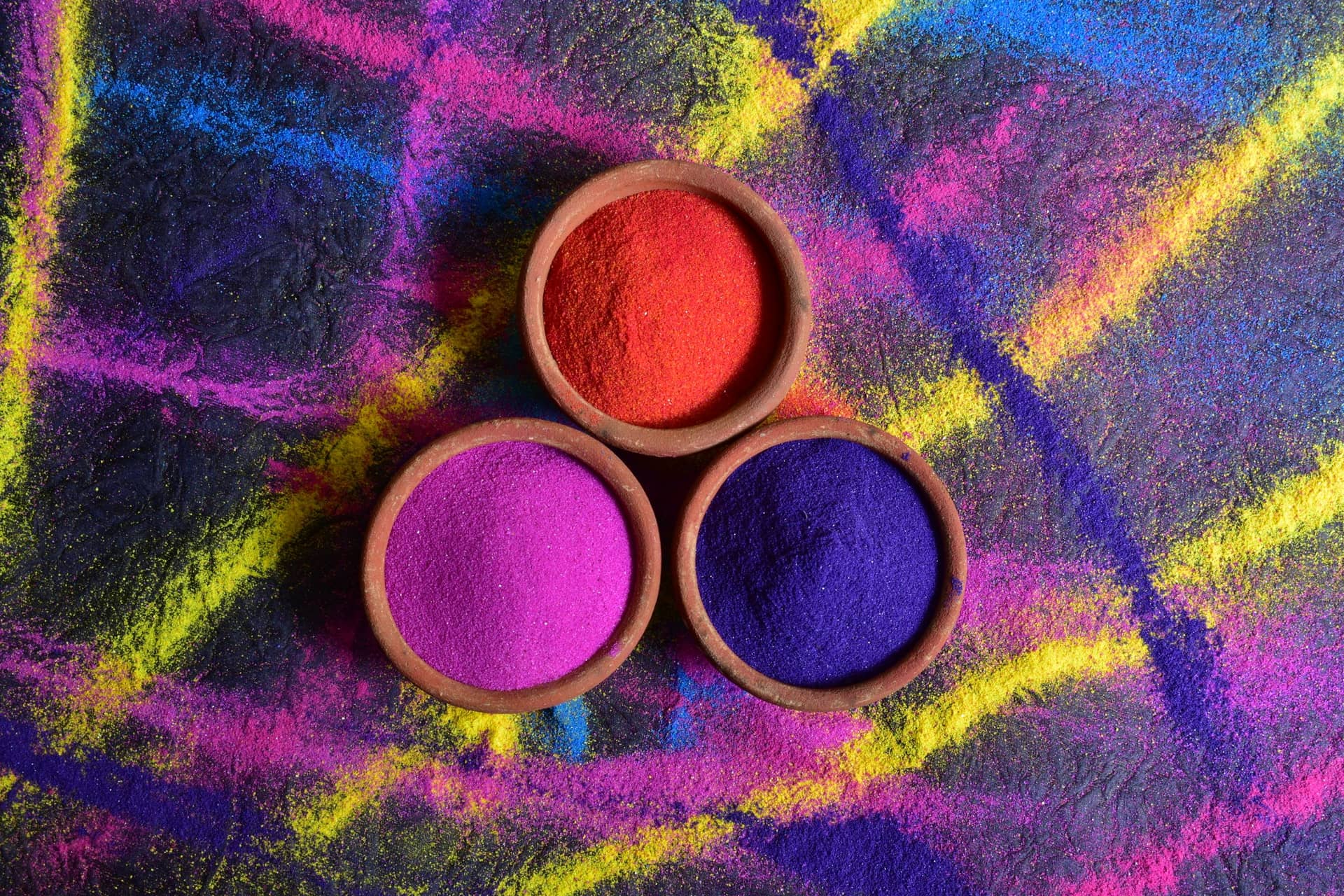 How to Use Mica in Soap: Colors, Techniques, and Pro Tips