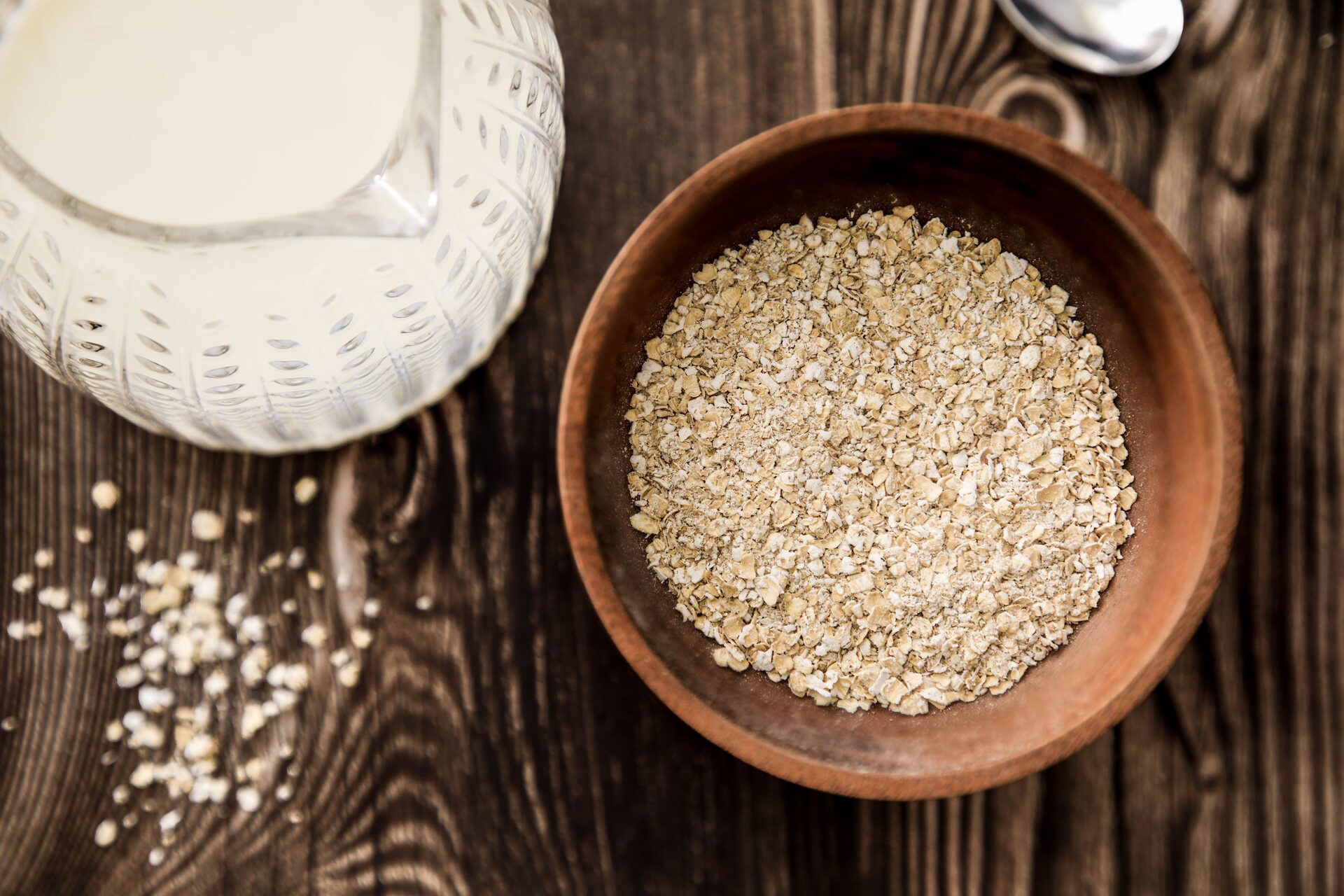 Finely ground colloidal oatmeal in a bowl